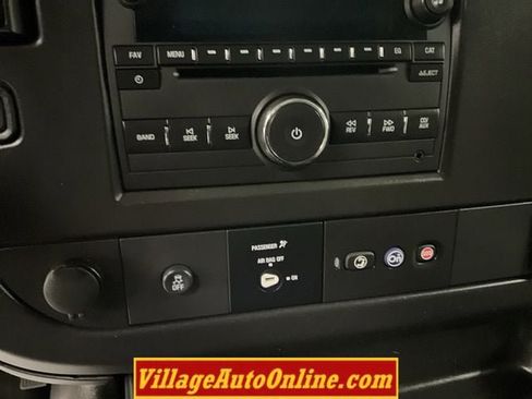 Used 2019 Chevrolet Express 2500 w/ Driver Convenience Package RWD image 20