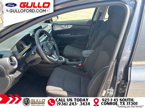 Used 2023 Kia Forte LXS FWD image 6