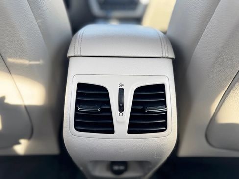 Used 2017 Hyundai Sonata Limited w/ Ultimate Package 04 image 28