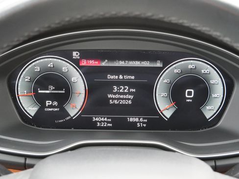 Used 2023 Audi Q5 2.0T Premium Plus w/ Premium Plus Package AWD/4WD image 22