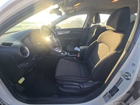 Used 2024 Kia Forte LXS FWD image 6
