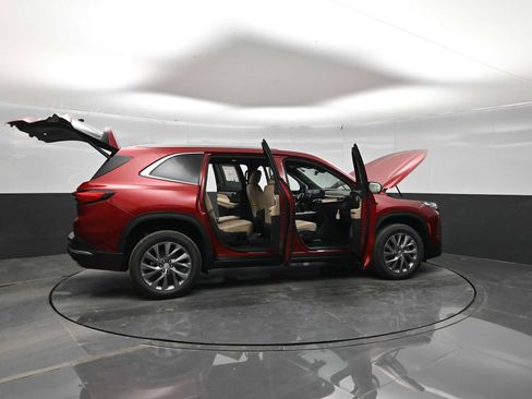 New 2026 Buick Enclave Preferred w/ Power Package AWD/4WD image 41