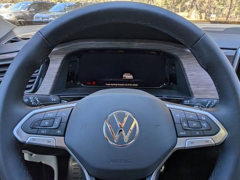 New 2026 Volkswagen Atlas SEL Premium R-Line AWD/4WD image 32