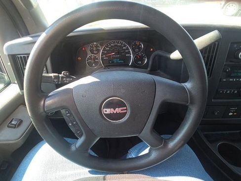 Used 2018 GMC Savana 3500 Extended w/ Driver Convenience Package image 25