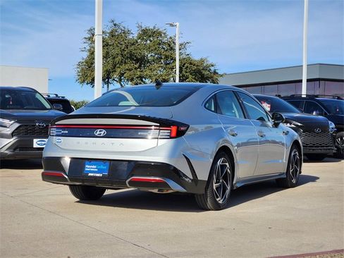Certified 2025 Hyundai Sonata SEL image 3