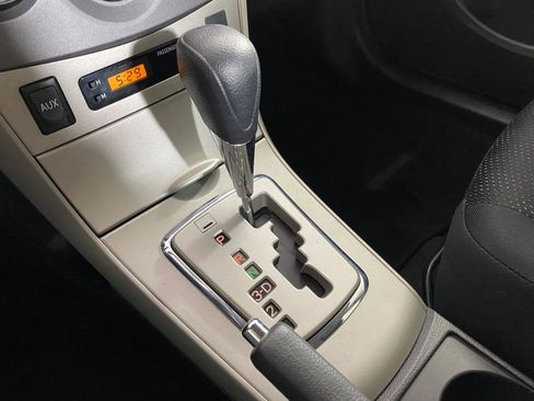 Used 2010 Toyota Corolla S image 17