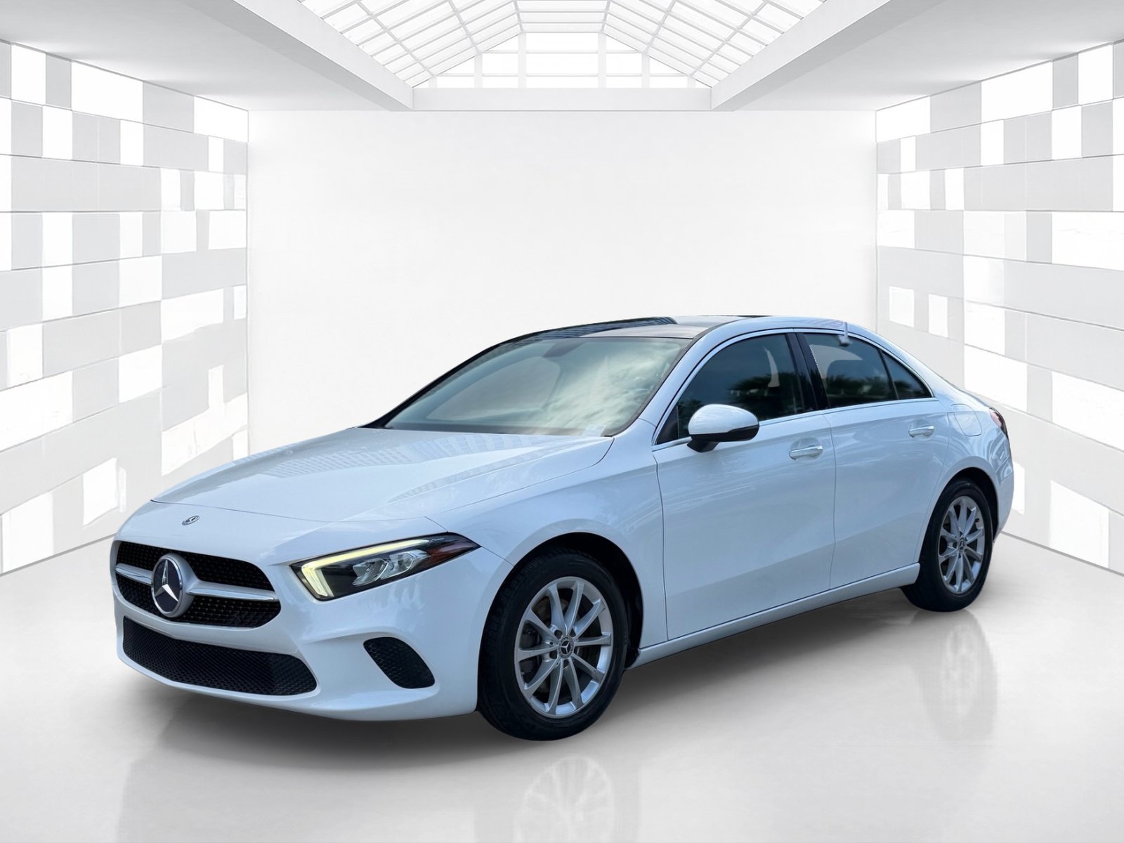Used 2019 Mercedes-Benz A 220 image 3