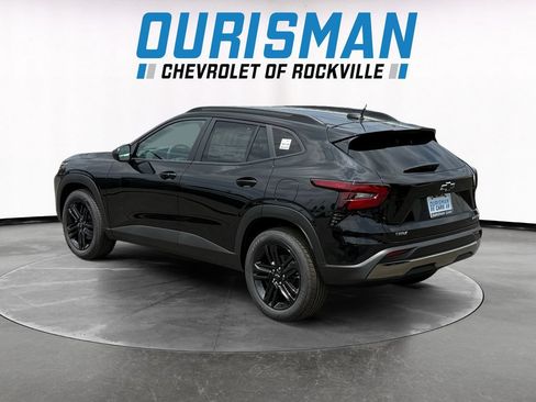 New 2026 Chevrolet Trax ACTIV w/ Sunroof Package FWD image 4