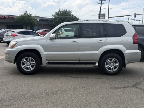 Used 2004 Lexus GX 470 w/ Preferred Accessory Pkg AWD/4WD image 7