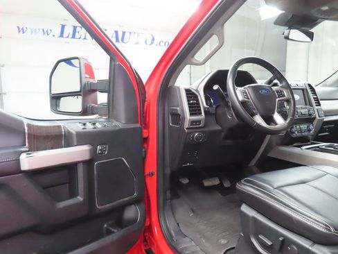 Used 2021 Ford F250 Lariat w/ Lariat Ultimate Package AWD/4WD image 44