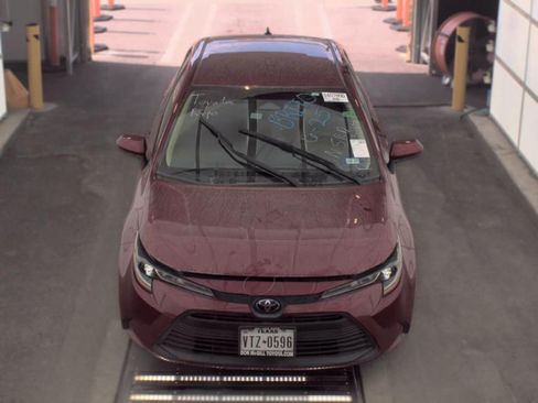 Used 2024 Toyota Corolla LE FWD image 2