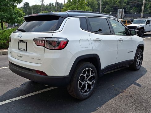 New 2026 Jeep Compass Limited AWD/4WD image 3