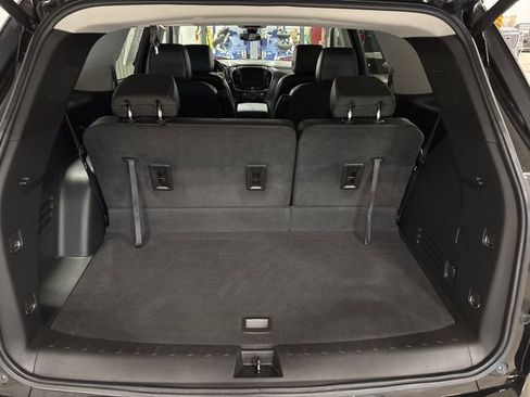 Used 2021 Chevrolet Traverse Premier w/ Redline Edition image 9