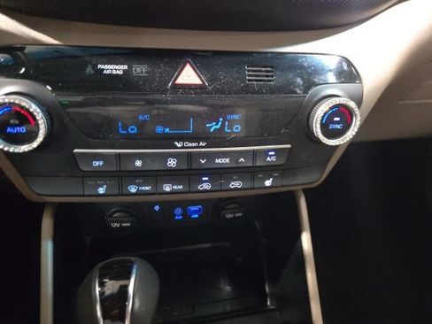 Used 2021 Hyundai Tucson Sport FWD image 15