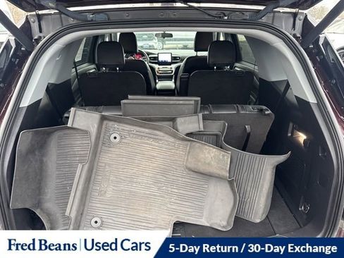 Certified 2022 Ford Explorer XLT w/ Equipment Group 202A image 15