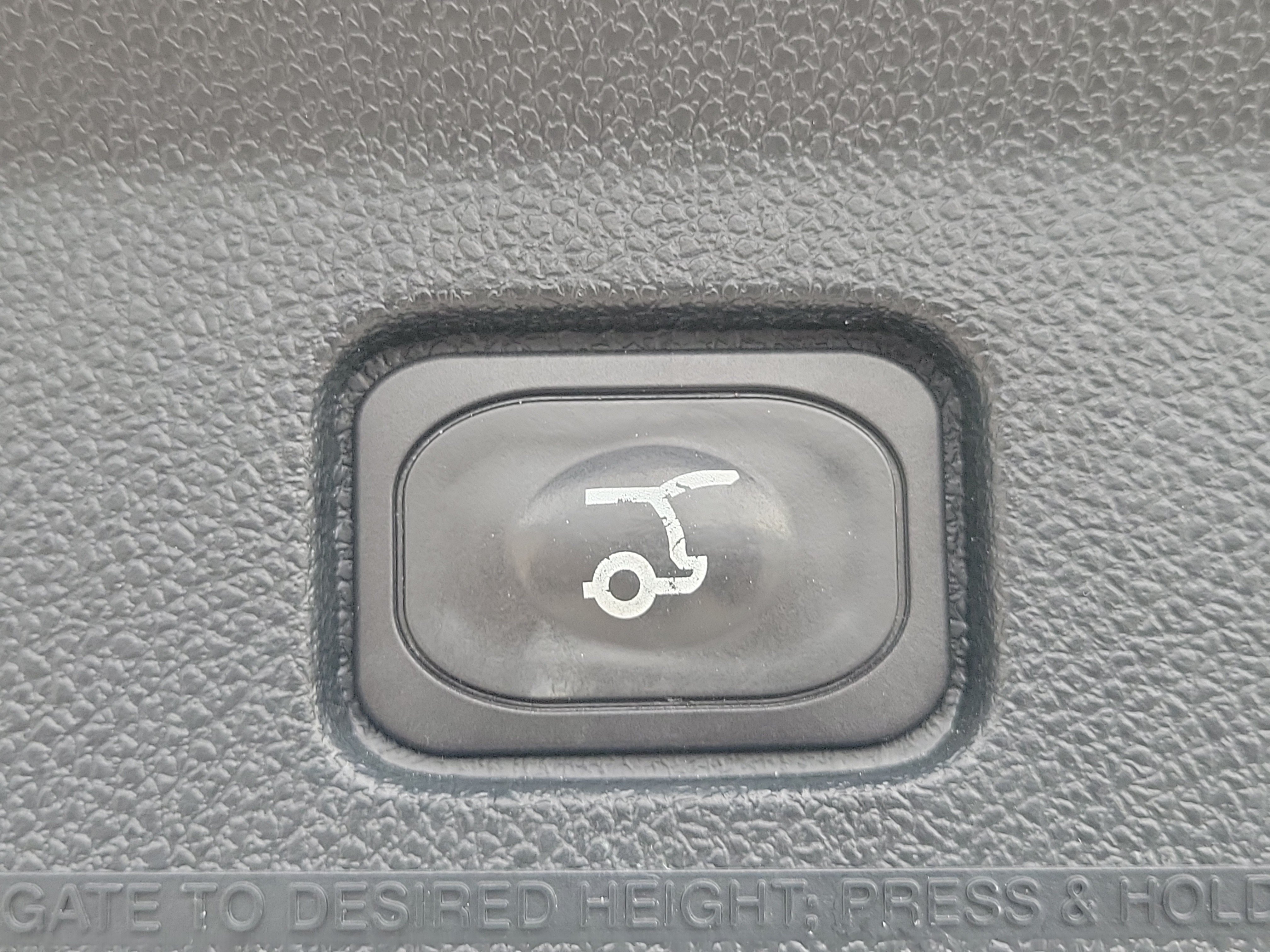 Used 2019 Ford Explorer Sport w/ Equipment Group 401A AWD/4WD image 19