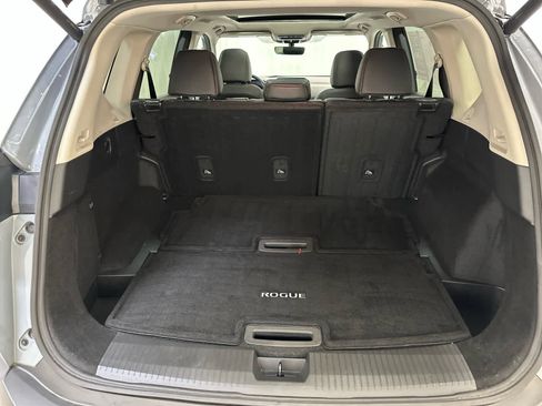 Certified 2022 Nissan Rogue SL w/ SL Premium Package image 24