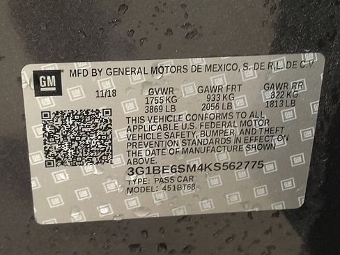 Used 2019 Chevrolet Cruze LT w/ Convenience Package image 33