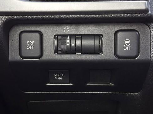 Used 2017 Subaru Crosstrek 2.0i Limited image 23