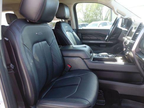 Used 2020 Ford Expedition Platinum AWD/4WD image 30