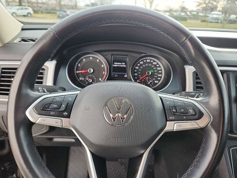 Used 2021 Volkswagen Atlas SE image 18