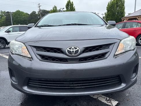 Used 2012 Toyota Corolla LE w/ Preferred Accessory Pkg FWD image 2