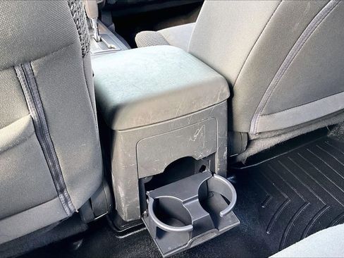 Used 2015 Nissan Xterra PRO-4X w/ Nevada Tow Package image 10