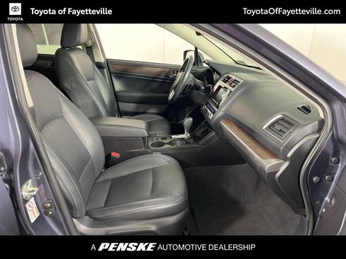 Used 2016 Subaru Outback 2.5i Limited image 7