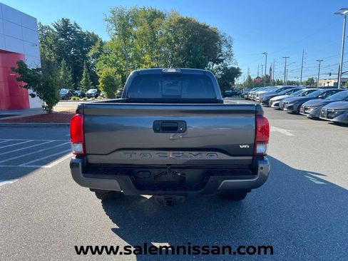 Used 2019 Toyota Tacoma TRD Sport w/ Technology Package AWD/4WD image 6
