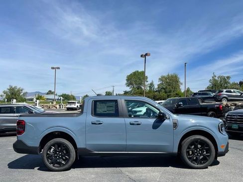 New 2026 Ford Maverick Lariat w/ Black Appearance Package AWD/4WD image 2