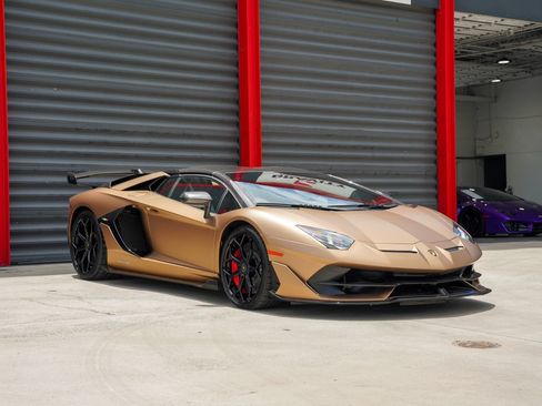 Used 2020 Lamborghini Aventador SVJ AWD/4WD image 20