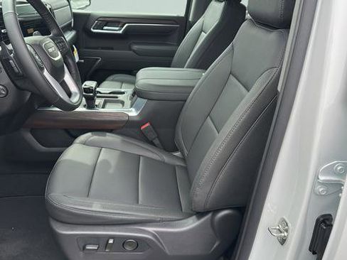 New 2026 GMC Sierra 1500 SLT w/ SLT Premium Plus Package AWD/4WD image 9