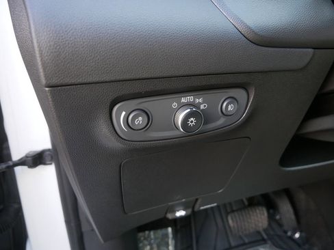 Used 2023 Buick Encore GX Essence w/ Experience Buick Package image 18