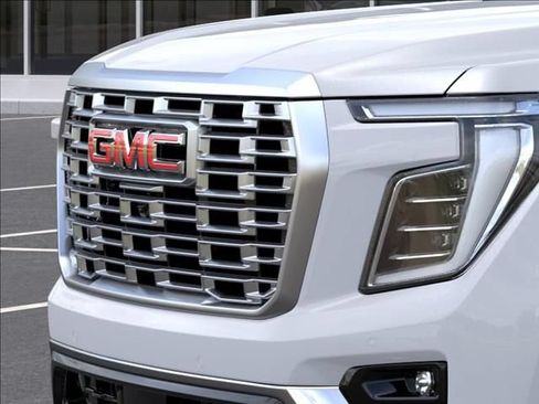 New 2026 GMC Yukon XL Denali w/ Denali Reserve Package AWD/4WD image 13