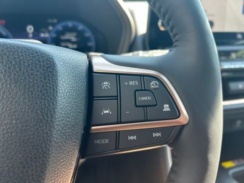 Used 2026 Toyota Grand Highlander AWD Hybrid image 15