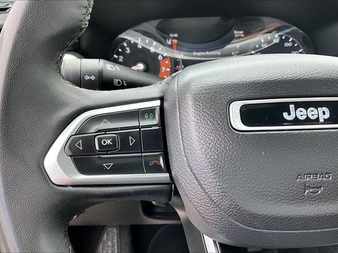 Used 2024 Jeep Compass Latitude AWD/4WD image 23