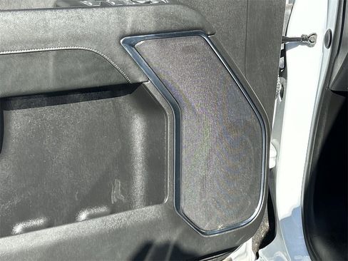 Used 2024 GMC Sierra 1500 SLT image 20