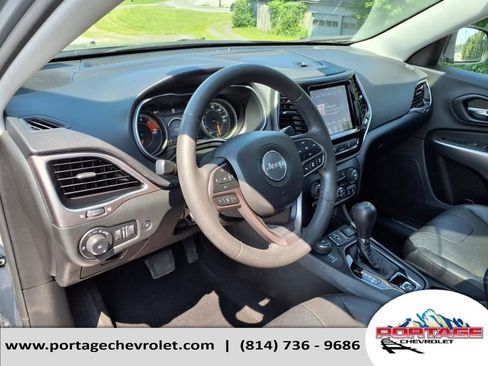 Used 2021 Jeep Cherokee Limited image 19