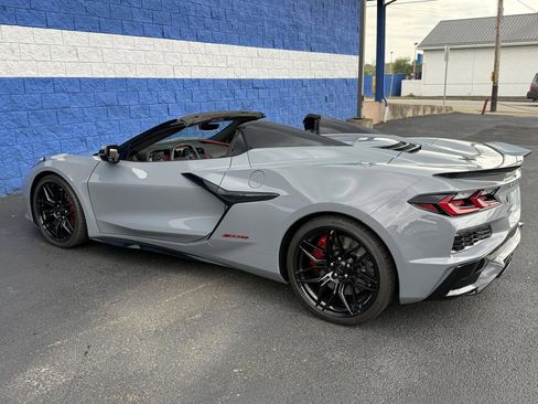 Used 2024 Chevrolet Corvette Z06 w/ Battery Protection Package RWD image 18