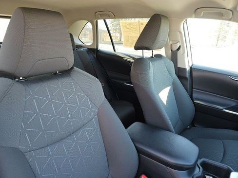 Used 2023 Toyota RAV4 XLE image 12