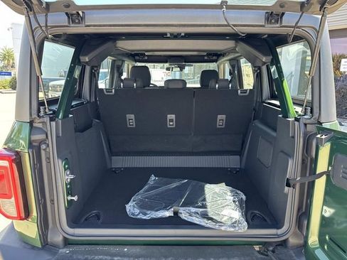 New 2025 Ford Bronco 4-Door image 5
