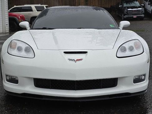Used 2011 Chevrolet Corvette Grand Sport w/ Preferred Equipment Group image 9