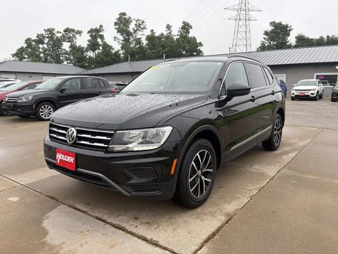Used 2021 Volkswagen Tiguan S FWD image 3