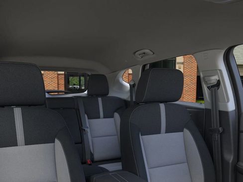 New 2026 Chevrolet Blazer LT image 24