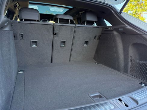 Used 2026 Porsche Macan image 33