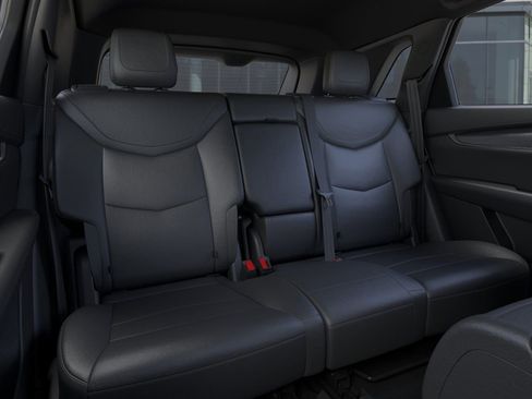 New 2026 Cadillac XT5 Luxury image 18