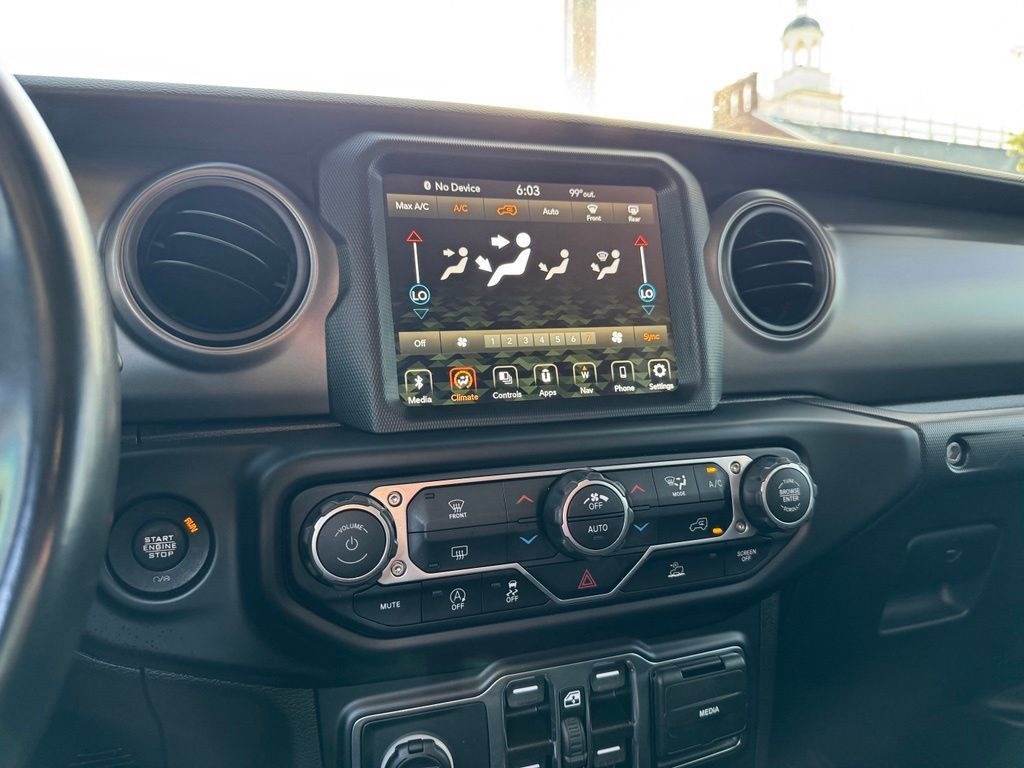 Used 2022 Jeep Wrangler Unlimited Sport AWD/4WD image 20
