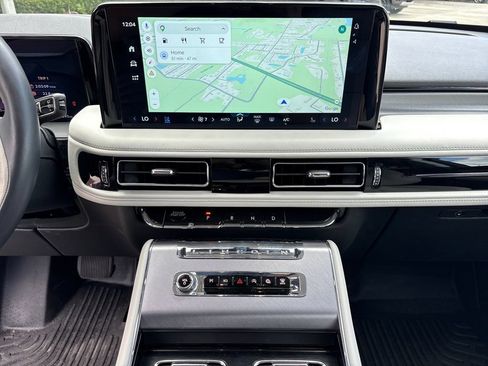 Used 2025 Lincoln Aviator 2WD w/ Equipment Group 101A image 24