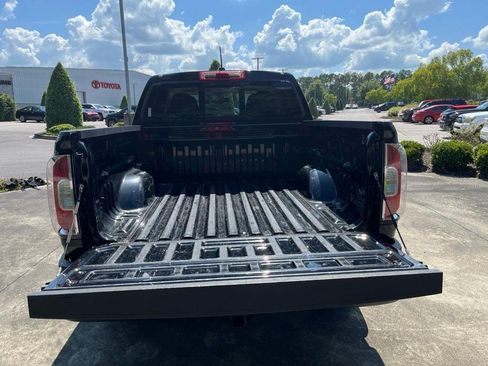 Used 2017 GMC Canyon SLT w/ Trailering Package RWD image 6