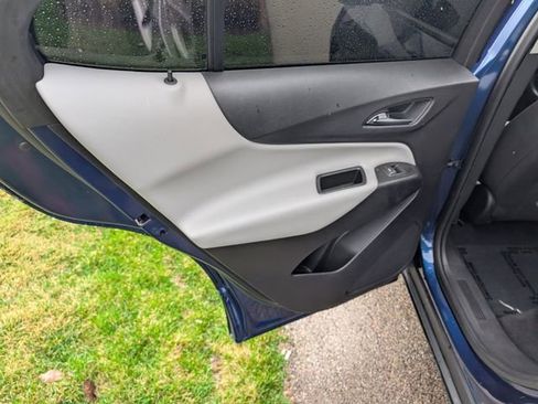 Certified 2023 Chevrolet Equinox LS w/ LS Convenience Package image 12